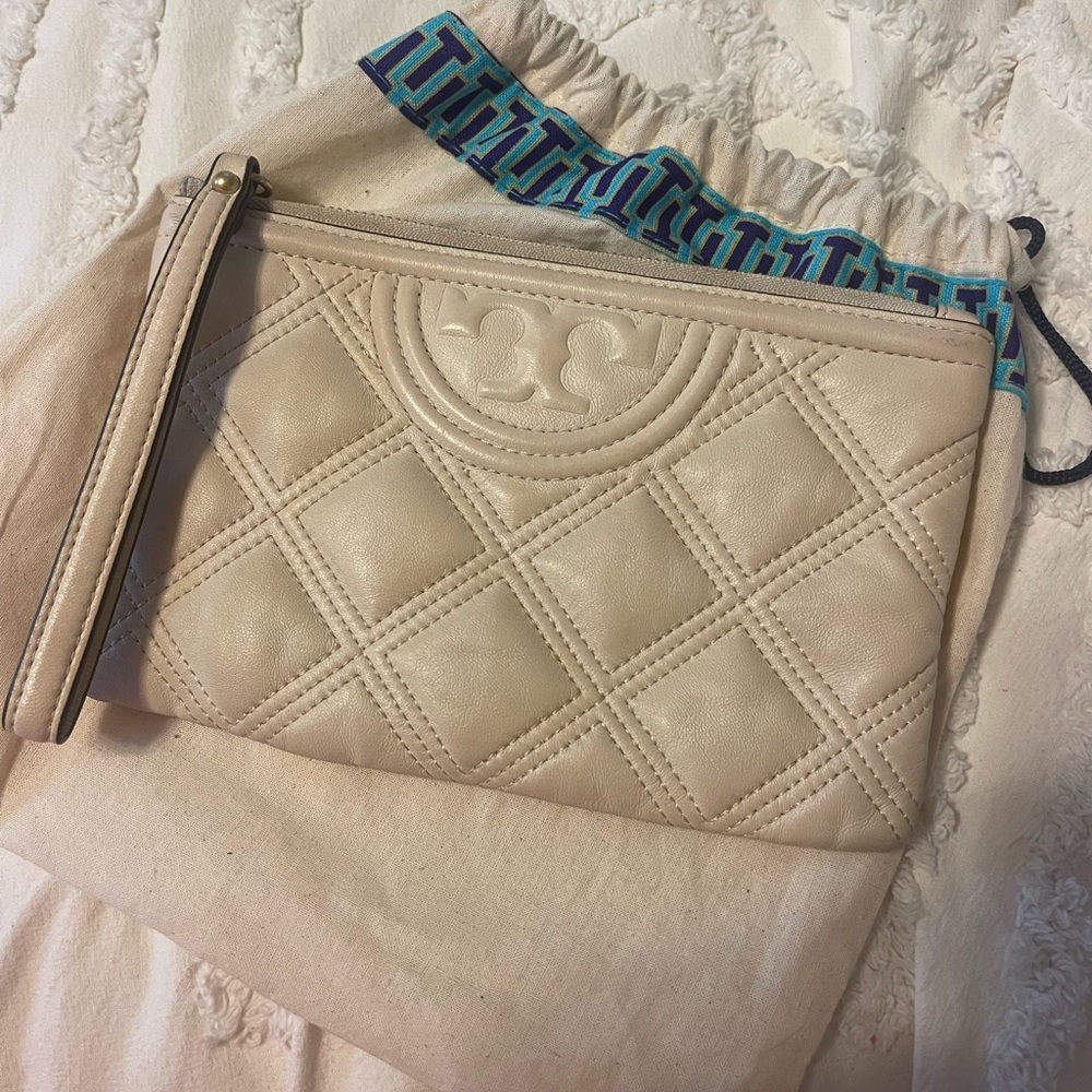 Tory Burch Fleming Wristlet